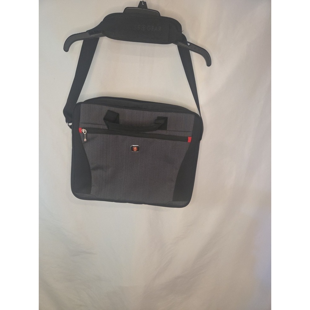 SWISSGEAR Slimโ Black Polyester Laptop Bag Padded